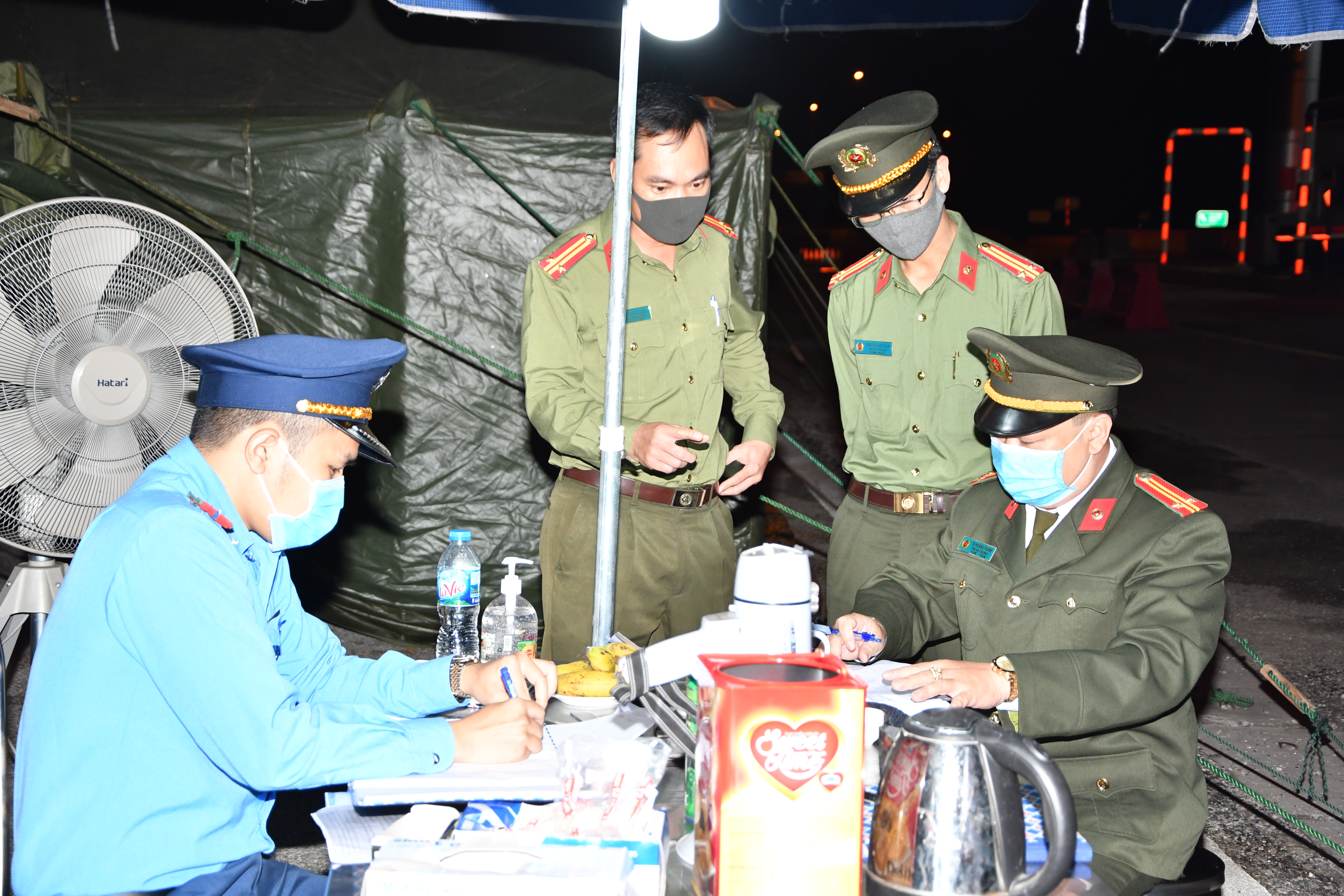 Kiểm tra 30 lượt công tác bảo đảm an ninh trật tự tại các đơn vị